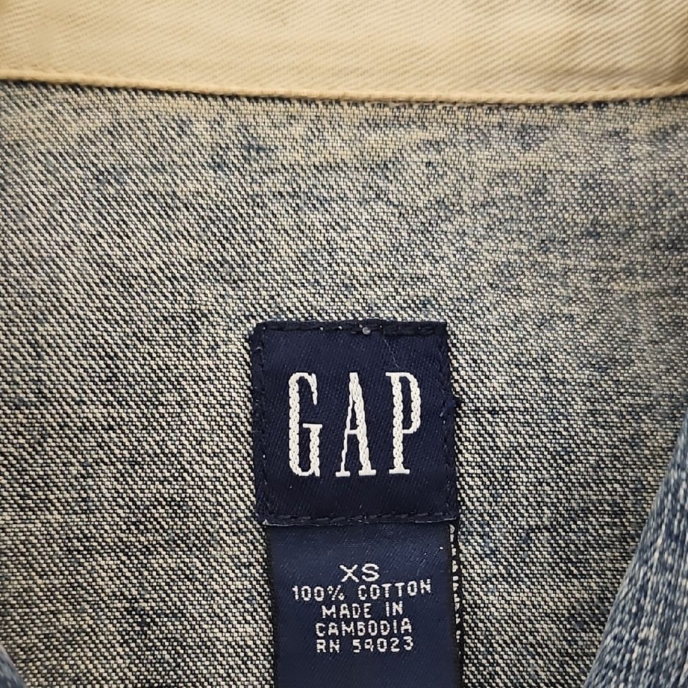 GAP Light Blue Denim Jacket - Picture 3 of 4